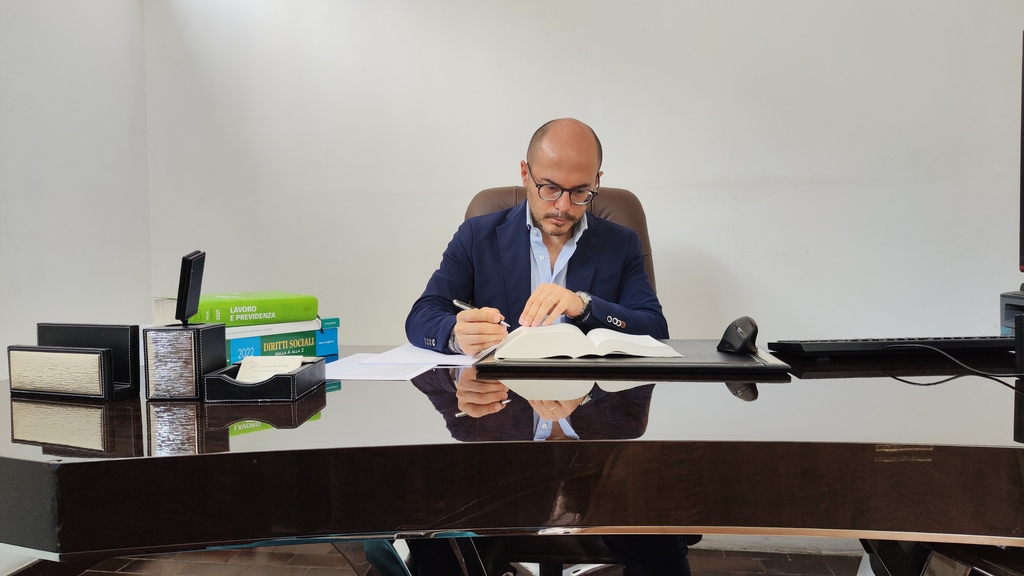 Dr. Leonardo Diella — Consulente del Lavoro